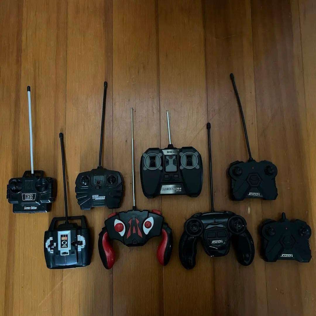 ラジコン コントローラー 8個 ジャンク含む JOZEN 陸上自衛隊10式戦車