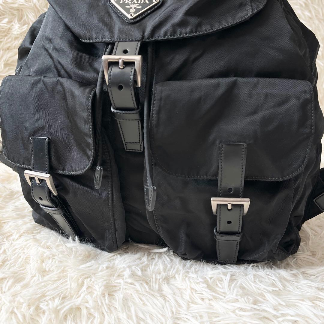 未使用級✨PRADA プラダ　リュック　ブラック　B2811 三角ロゴプレート
