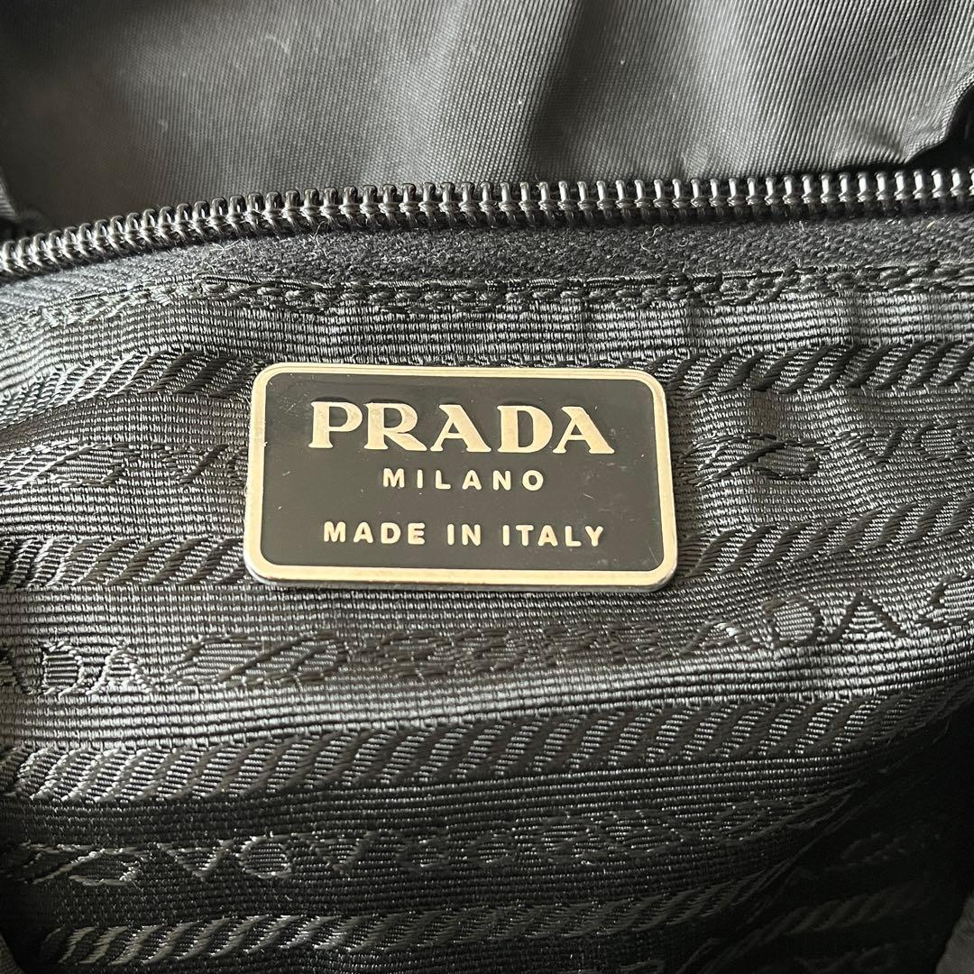 未使用級✨PRADA プラダ　リュック　ブラック　B2811 三角ロゴプレート
