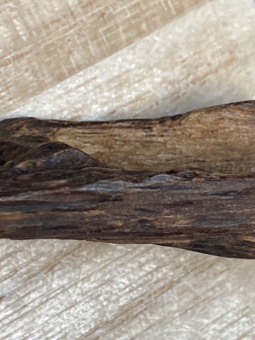 沈水　沈香　香木　タニ　極上　 3.3g