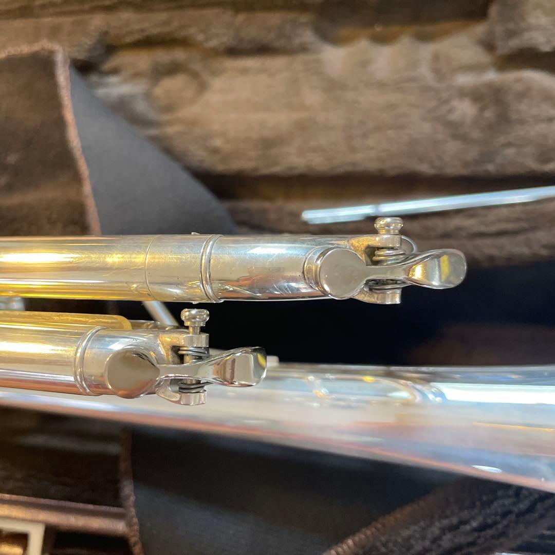 Bach トランペットTR200本体 ケースメトロノーム付き