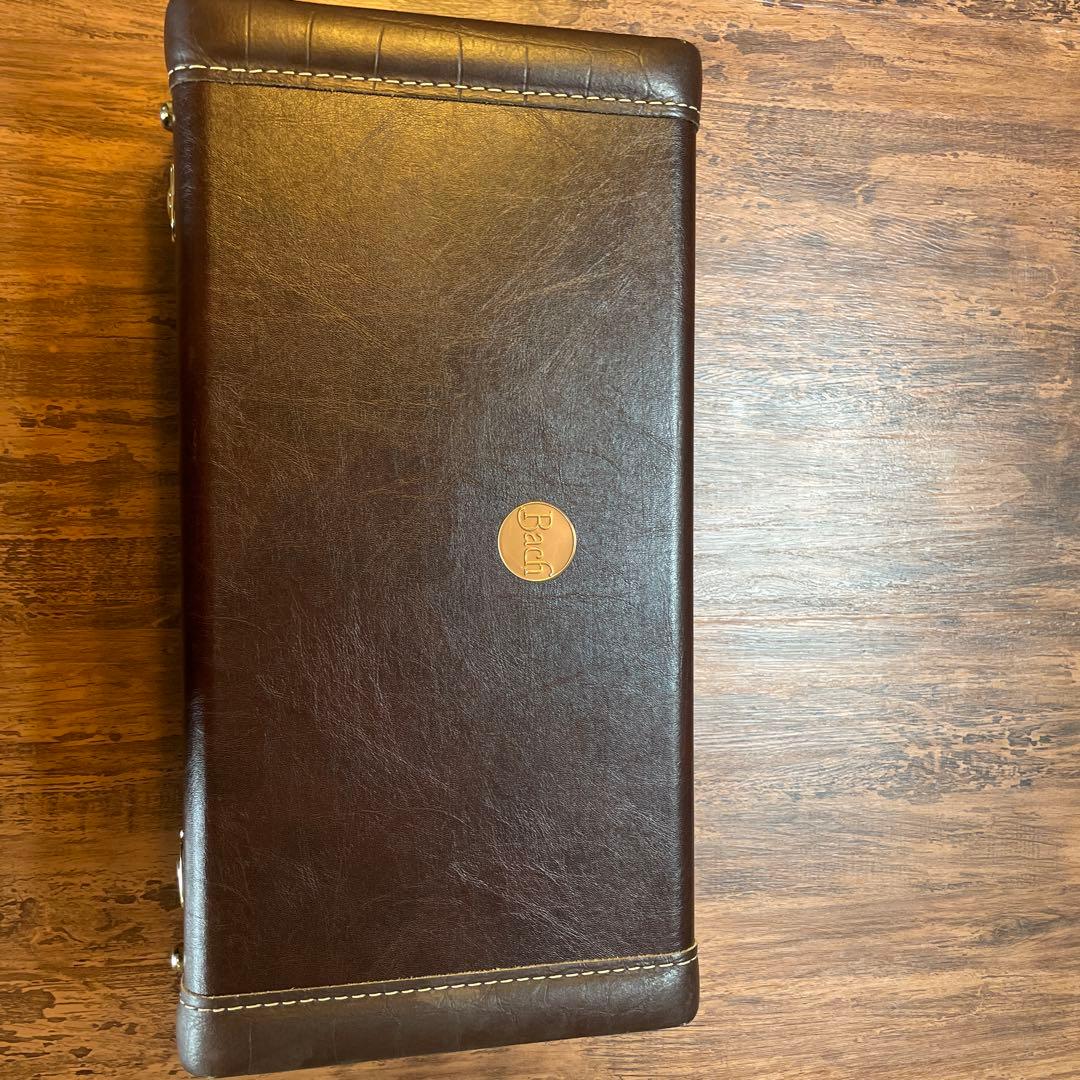 Bach トランペットTR200本体 ケースメトロノーム付き