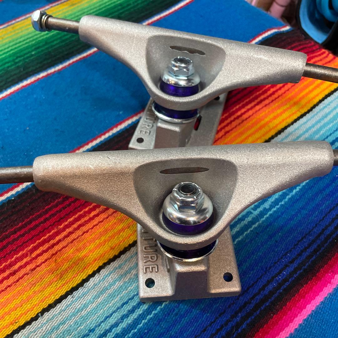 Independent スケートボード トラック 5.2HI