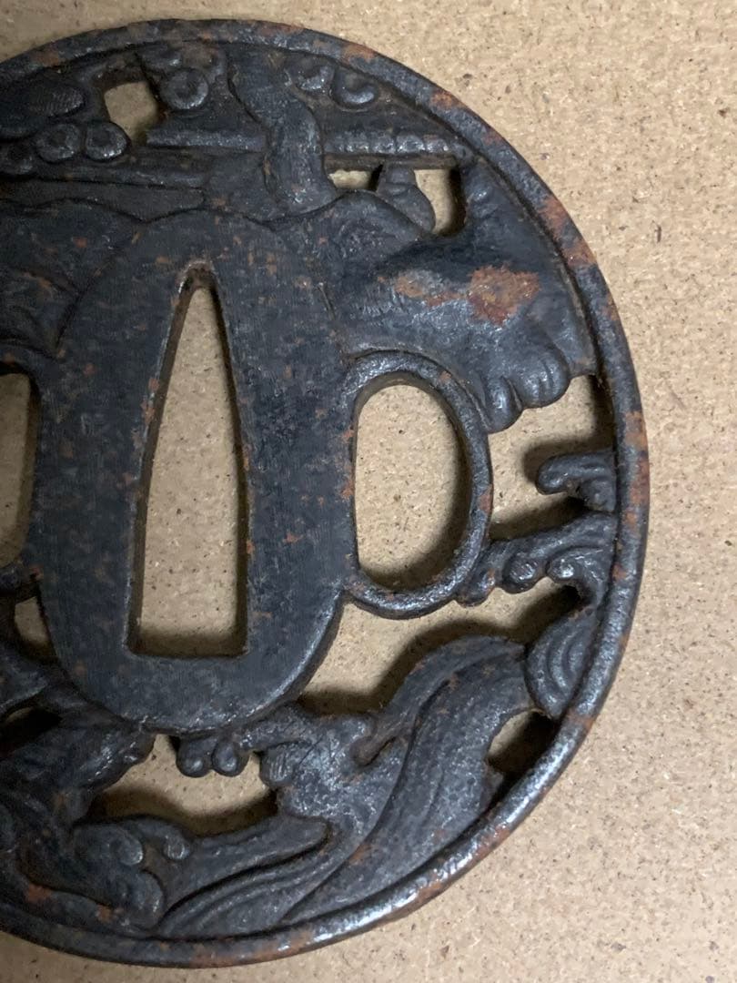《アンティーク・希少レア》《送料無料》⭐︎ 鉄地馬乗透かし文鍔　江戸時代 ♪⭐︎