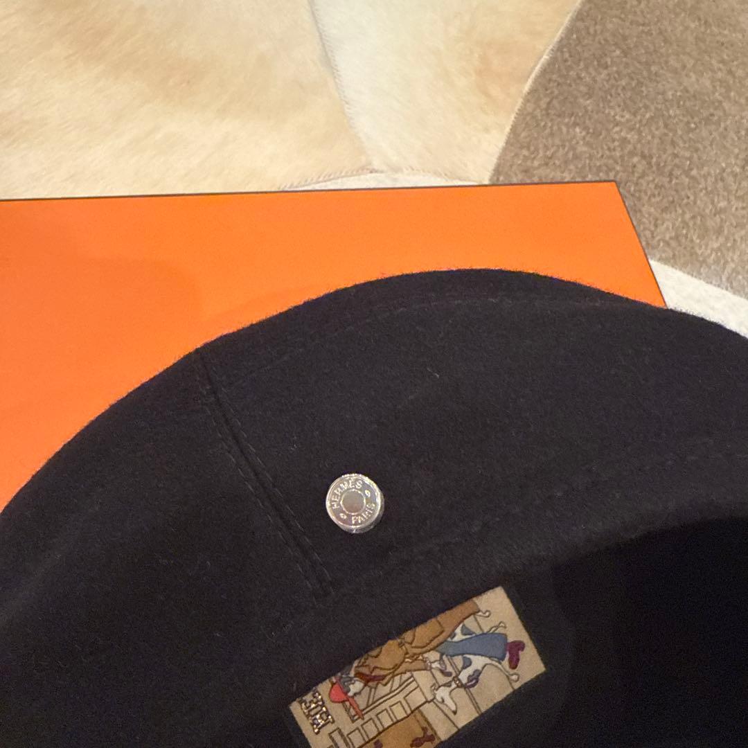 エルメス　黒のカシミヤ　ベレー帽