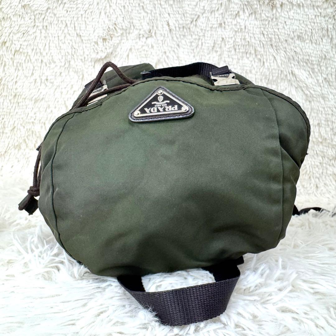 プラダ リュック 三角ロゴ ナイロン 巾着 カーキ フラップ ダブルポケット