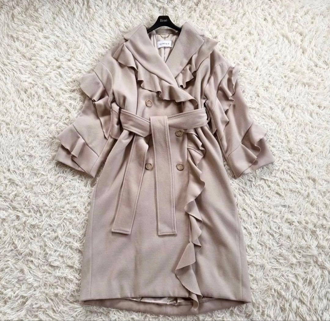 【着用短時間3.4回】エステラケー　フリルベルテッドコート　ホワイト