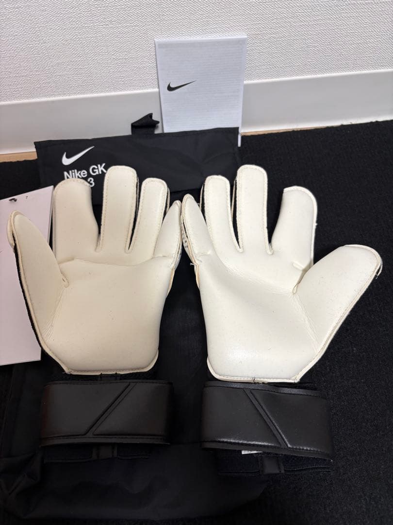 ナイキ 220ジュニアレジェンド10 アカデミーGRIP 3 キーパーグローブ