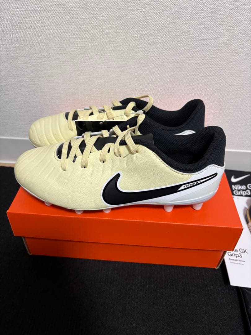 ナイキ 220ジュニアレジェンド10 アカデミーGRIP 3 キーパーグローブ