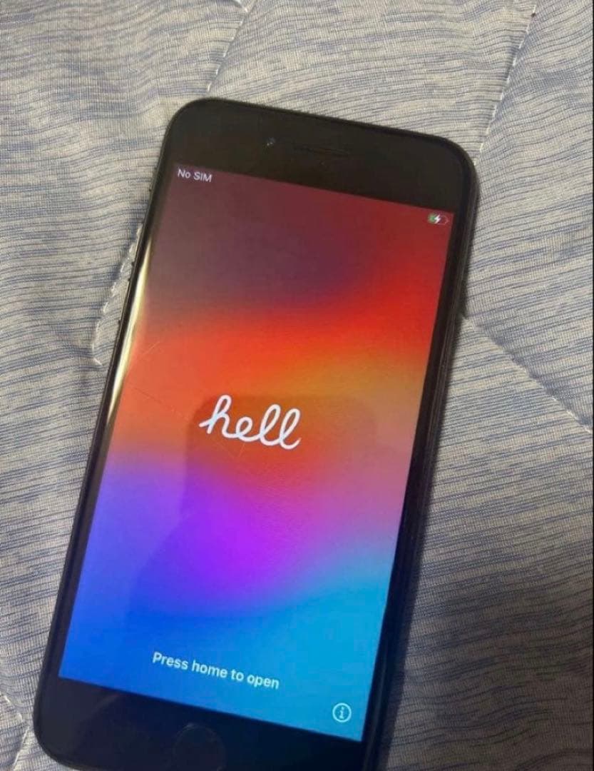 【状態良好】iPhone SE 第2世代 ブラック 64GB Apple