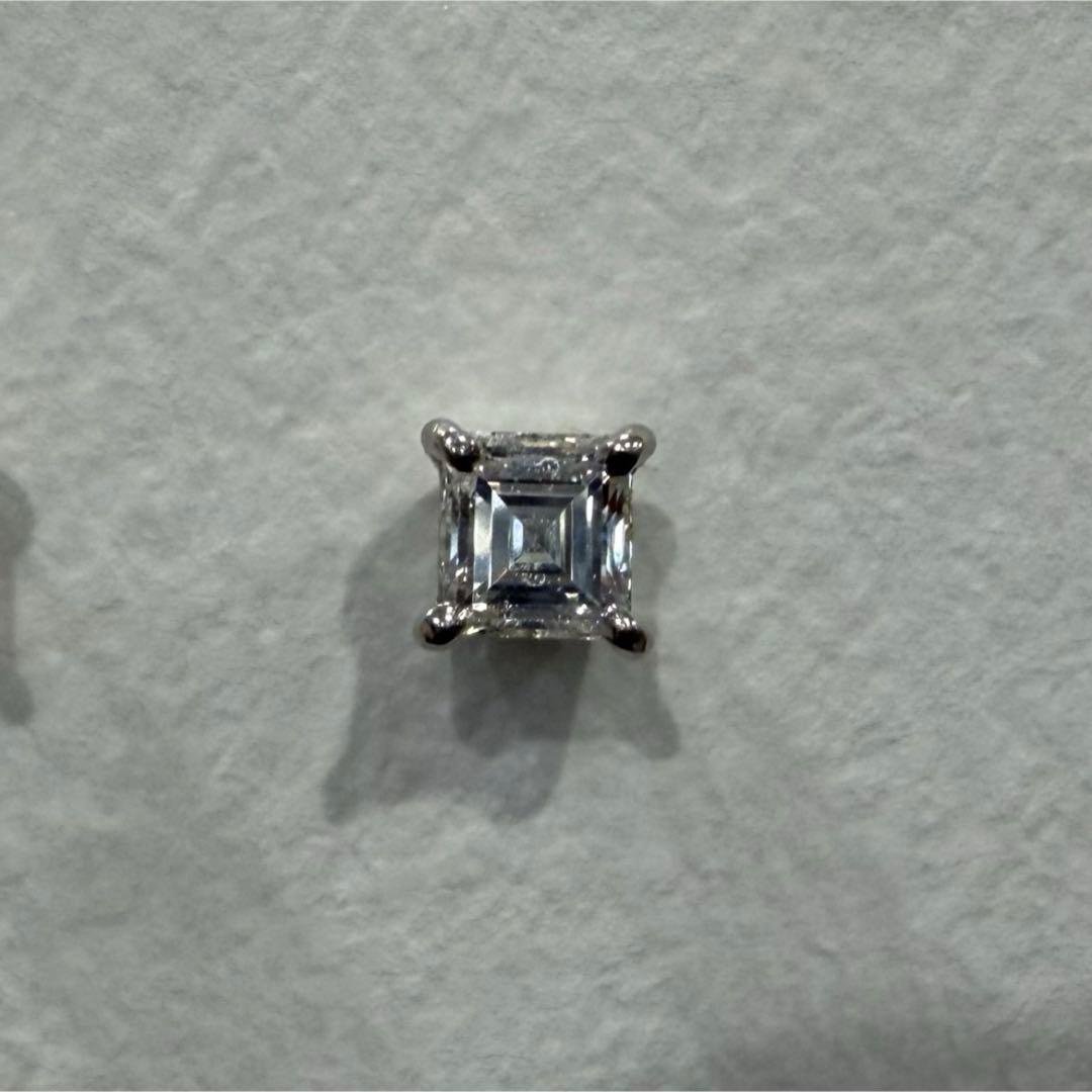 Pt900 0.4ct up カレカット スクエアカット ダイヤモンド ピアス