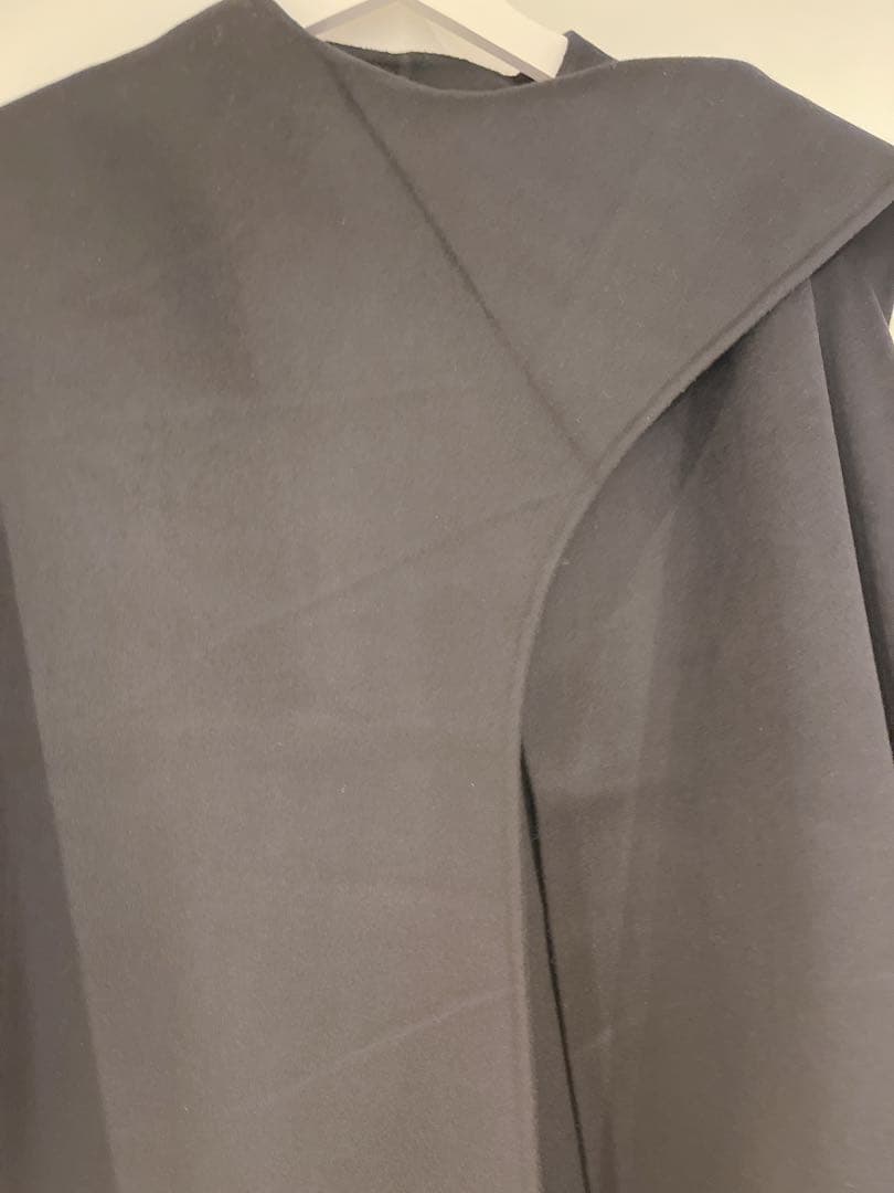 COS ダブルフェイスウールスカーフケープ ブラック新品未使用フリーサイズ