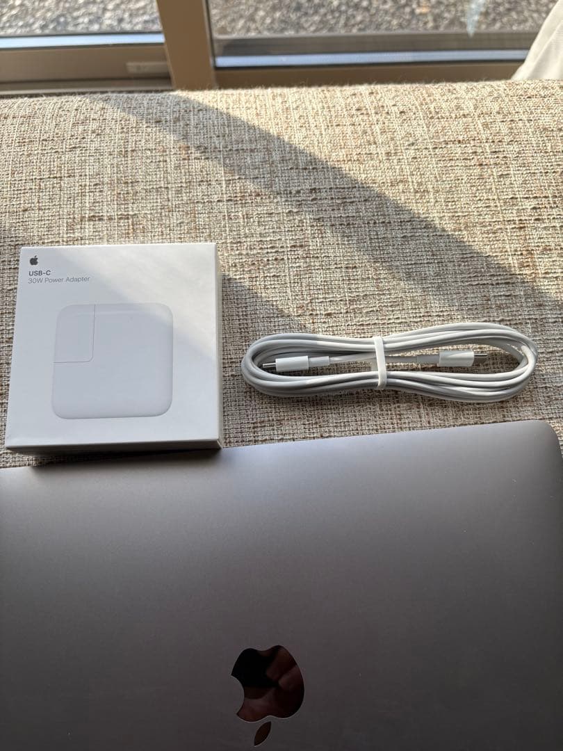 MacBook本体 Apple MacBook Air M1 MGN63J/A