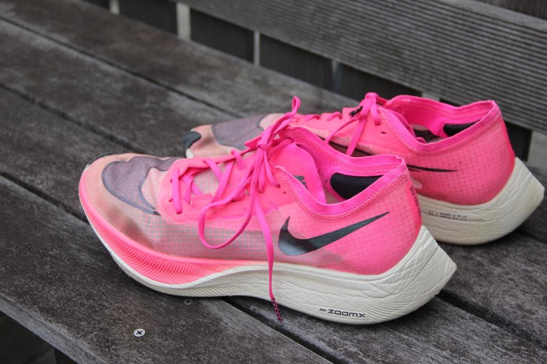 【中古品】ナイキ　ズームxヴェイパーフライ　ネクスト%ピンク　27.0cm