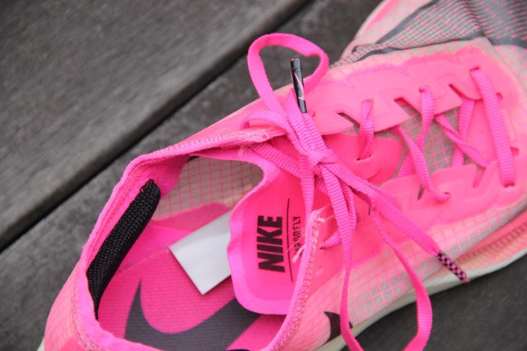【中古品】ナイキ　ズームxヴェイパーフライ　ネクスト%ピンク　27.0cm