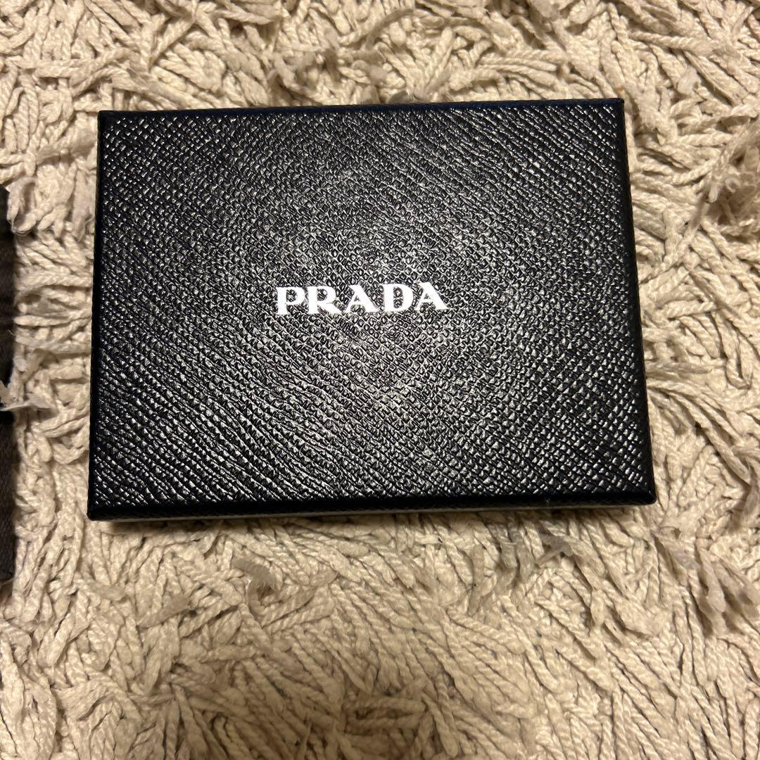 PRADA キーケース マルモ　シルバー　リボン　未使用　新品　グレー