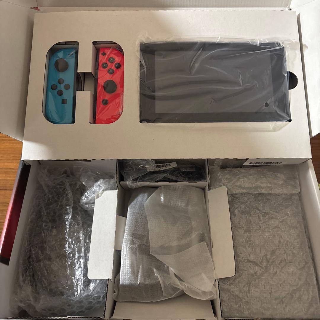 難あり NINTENDO SWITCH 本体 付属品全部あり 持ち運びケース付き
