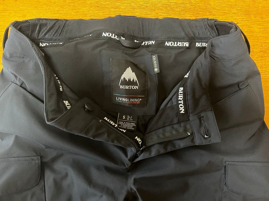 バートン　ゴアテックススノーボードパンツ　S