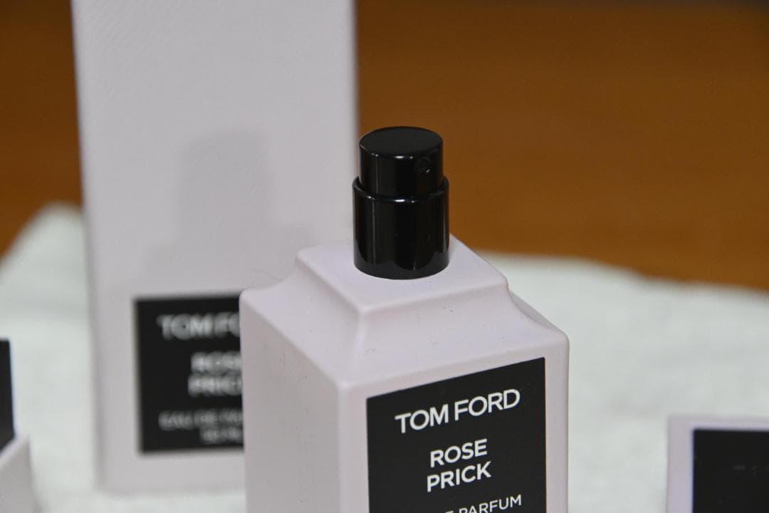 トムフォード – ローズ プリック Tom Ford – Rose Prick