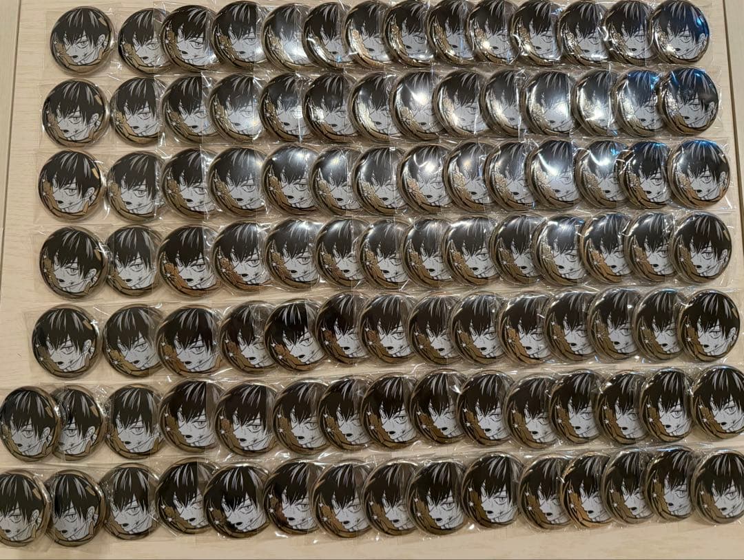 サカモトデイズ 四ツ村周 ゴールデン缶バッジ100個