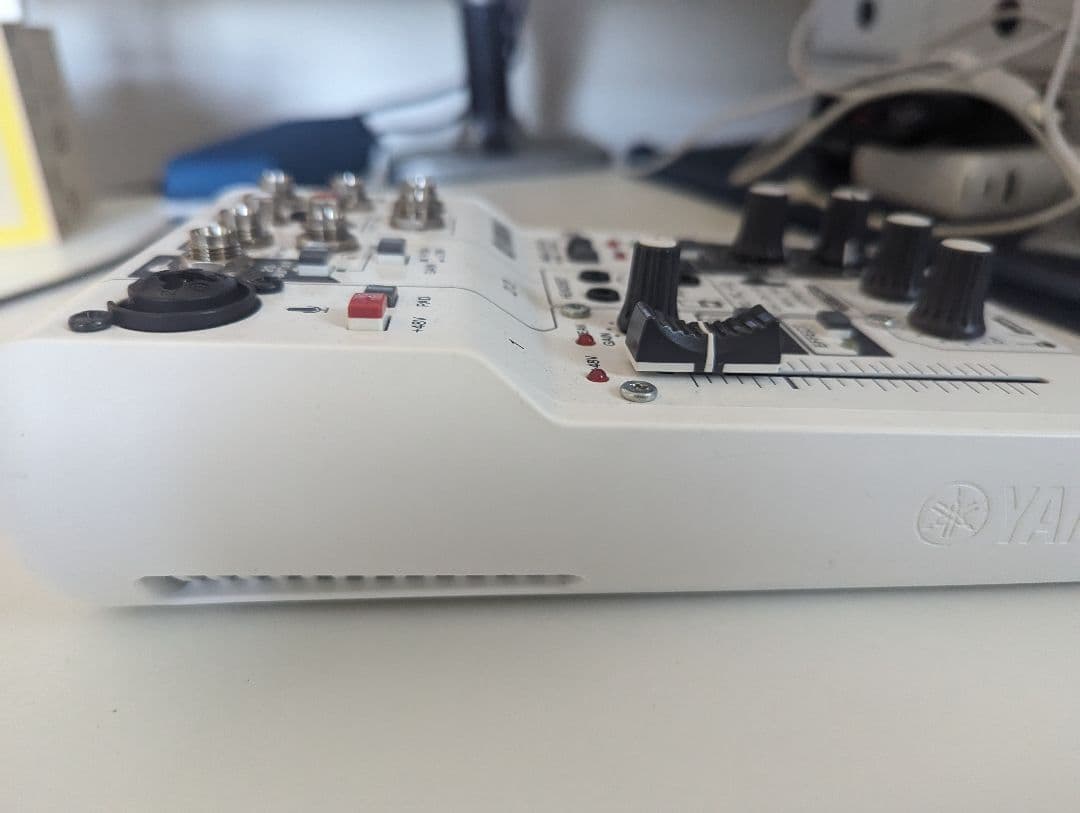 ヤマハ AG03 箱なし YAMAHA AG03 オーディオインターフェース 箱無し