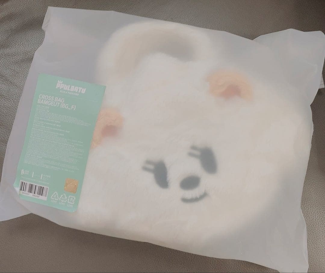 TXT ソウルコン クロスバッグ プルバトゥ バムグッ ストラップなし