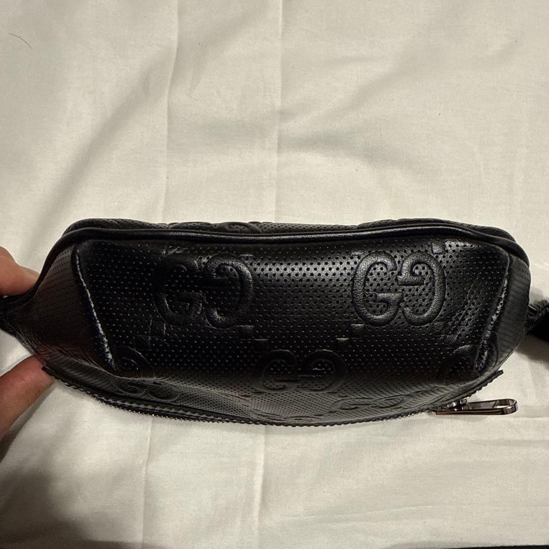 GUCCI GGパターン ボディバッグ ブラック