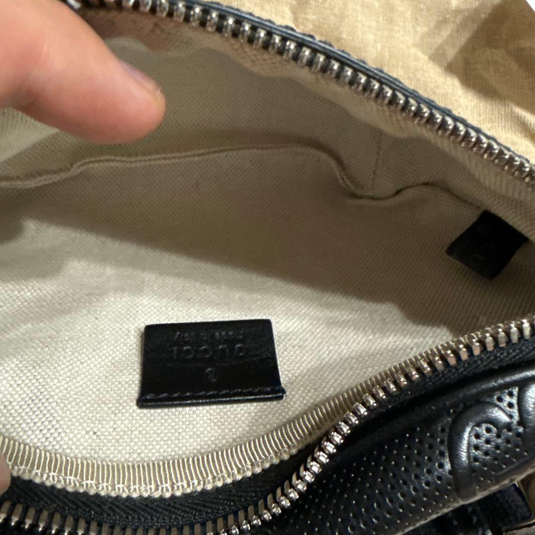 GUCCI GGパターン ボディバッグ ブラック