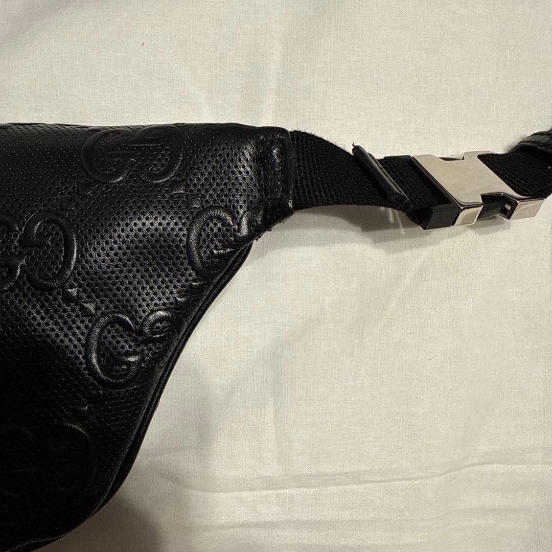 GUCCI GGパターン ボディバッグ ブラック