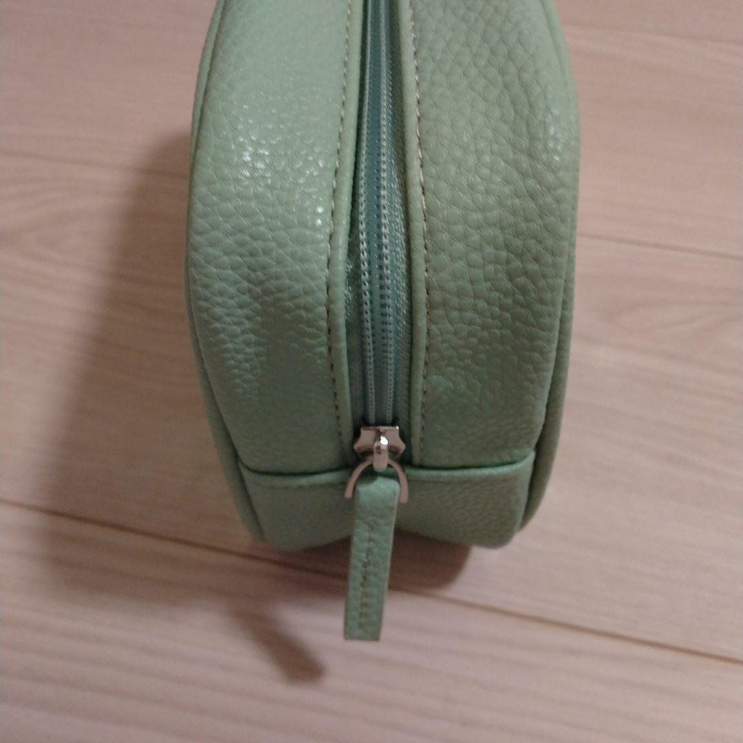 ヤンチェオンテンバール　ポーチ