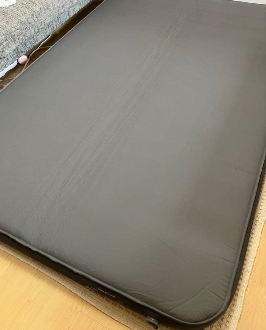 Coleman キャンパーインフレーターマットダブル　エアーマット