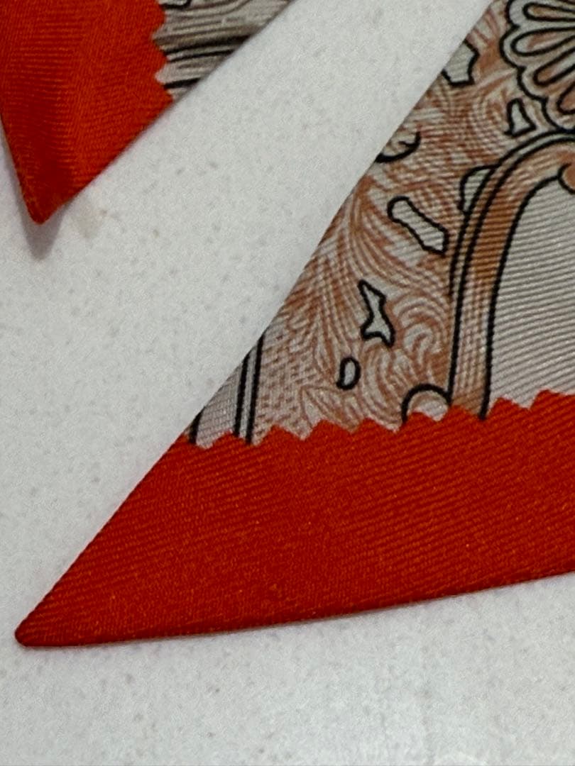 エルメス　ツイリー　鎧・リミックス　白地にオレンジ