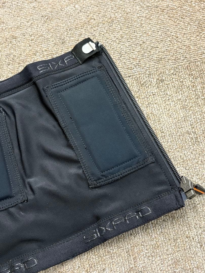 【専用】シックスパッド Powersuit Core Belt Mサイズ 正規品