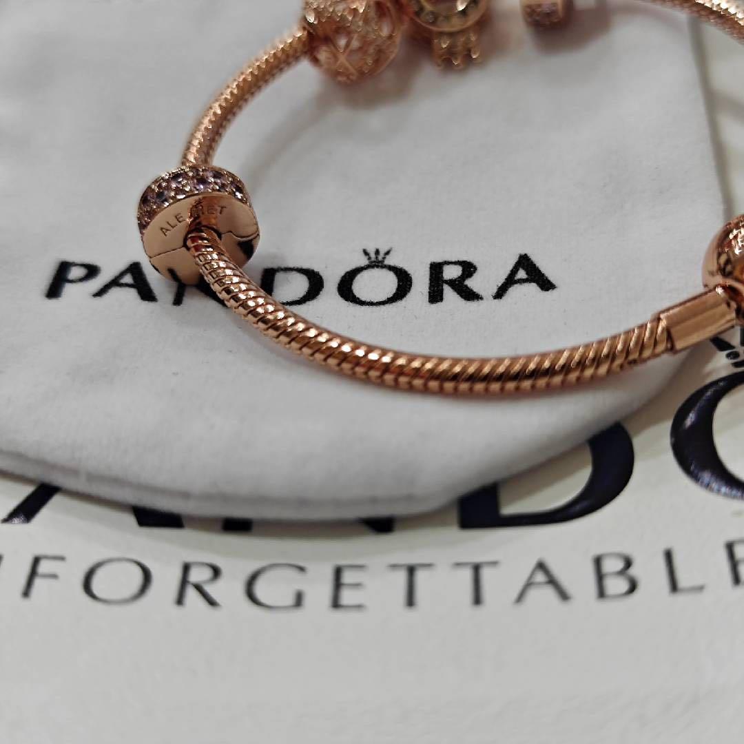PANDORA ローズゴールドブレスレット 18#