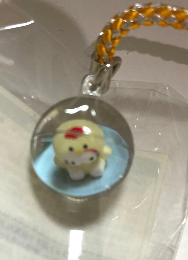へ*可様 ハローキティ 根付 ストラップ　【希少】 十二支　酉　水入り丸玉根付け