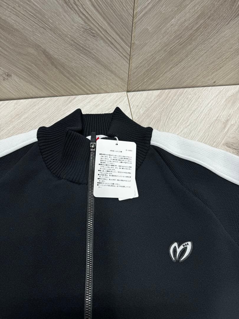 マスターバニー　ブルゾン