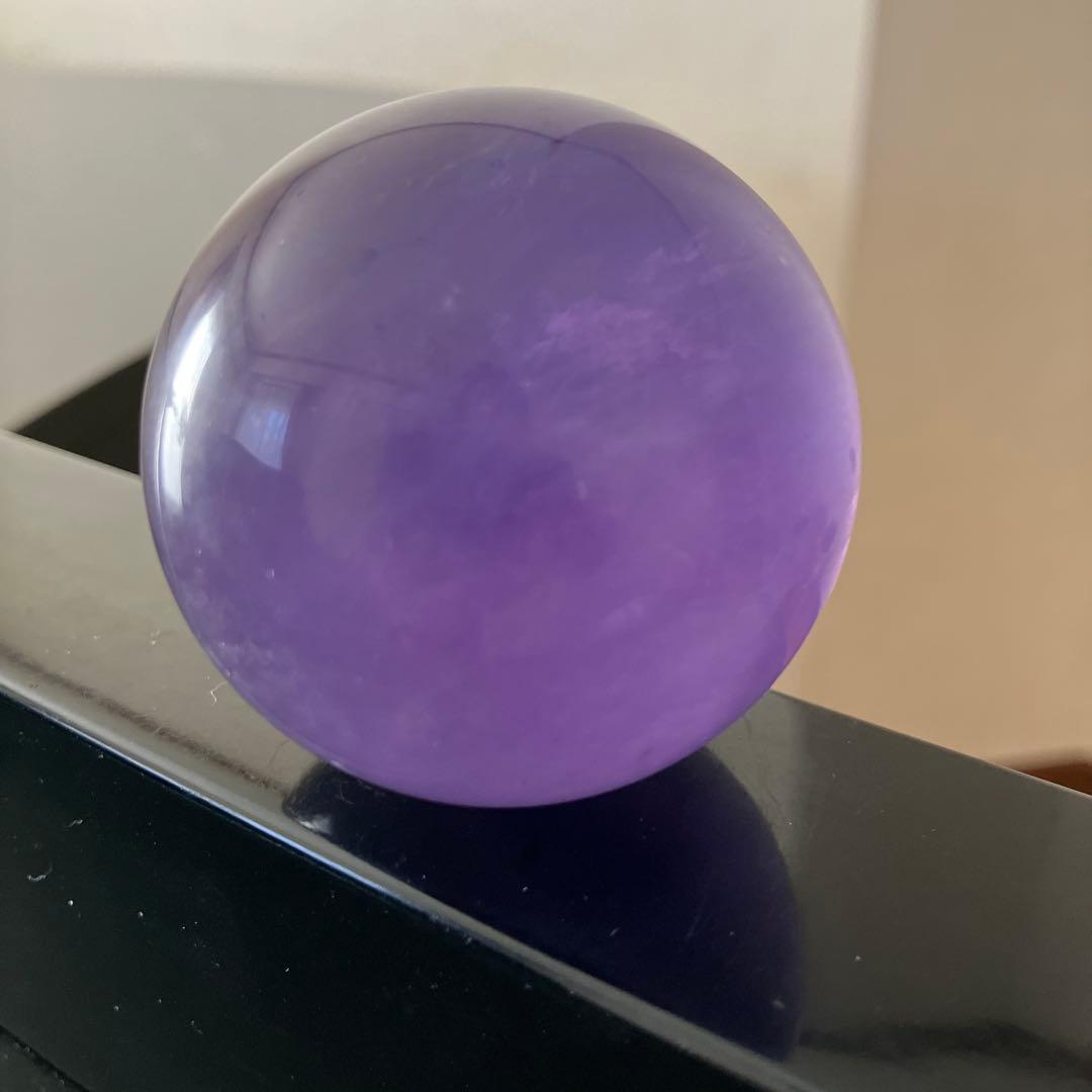 L Lさま専用菫色！フローライト　スフィア　天然石置物　E137