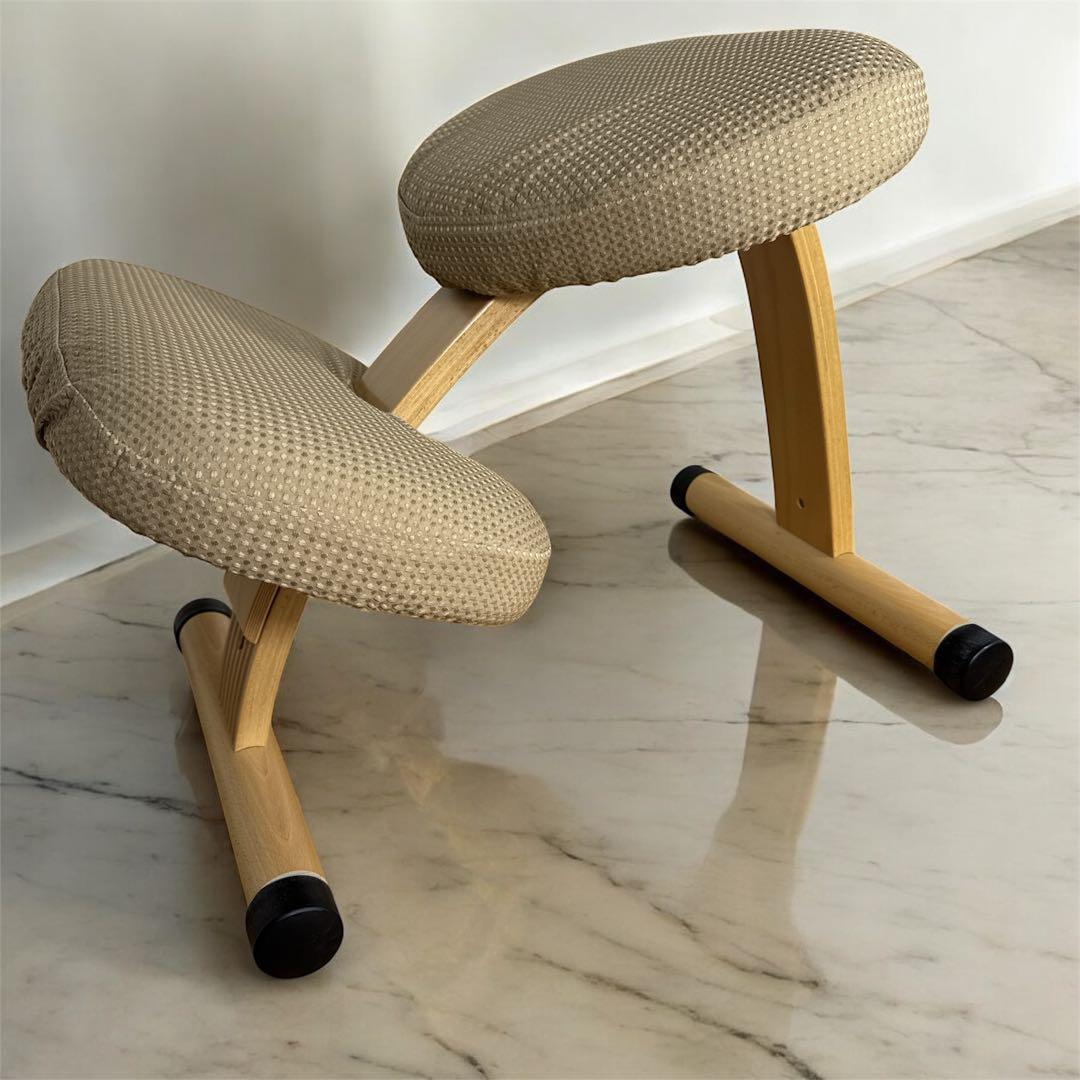 Balans Easy バランスチェア サカモトハウス　ベージュ色 付属品多数