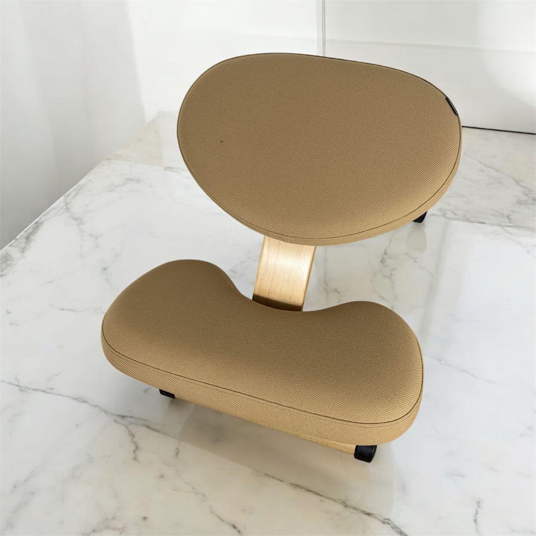 Balans Easy バランスチェア サカモトハウス　ベージュ色 付属品多数