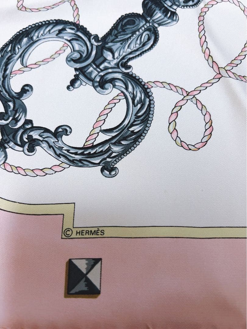 エルメス　HERMES LES CLES 鍵柄　カレ90 スカーフ
