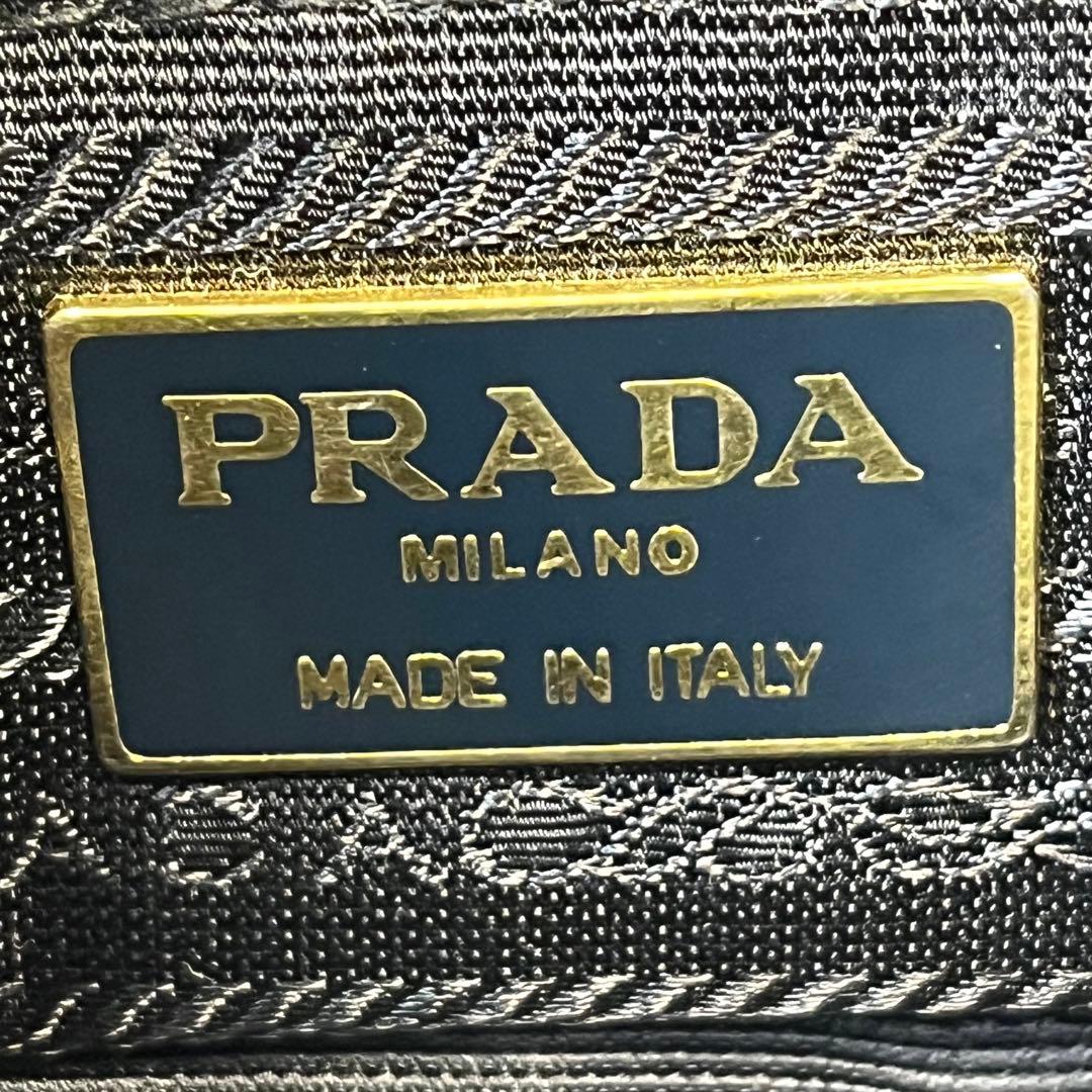 超希少✨ プラダ ウエストポーチ ボディバッグ 三角プレート クロコ