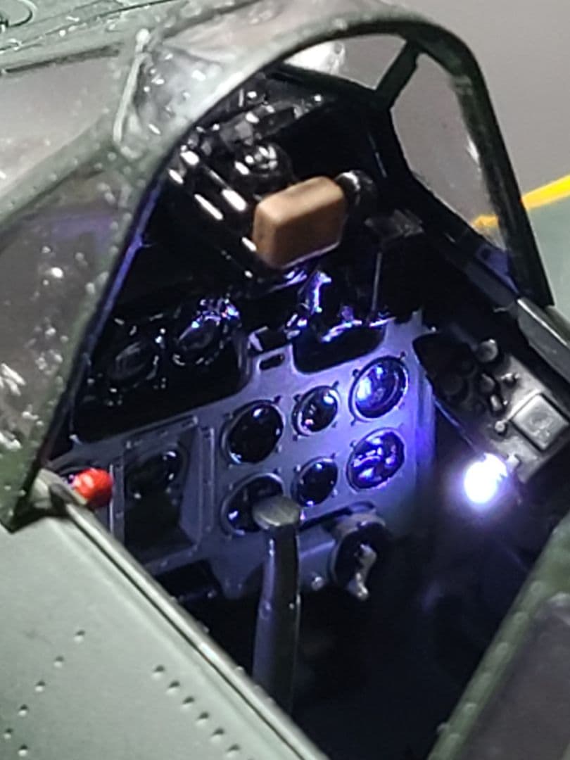 タミヤ 1/32 零式艦上戦闘機52型リアルモーターライズ 完成品 零戦