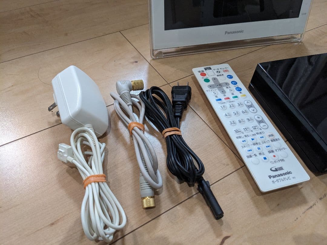 Panasonic ポータブルテレビ プライベートビエラ UN-10E5D