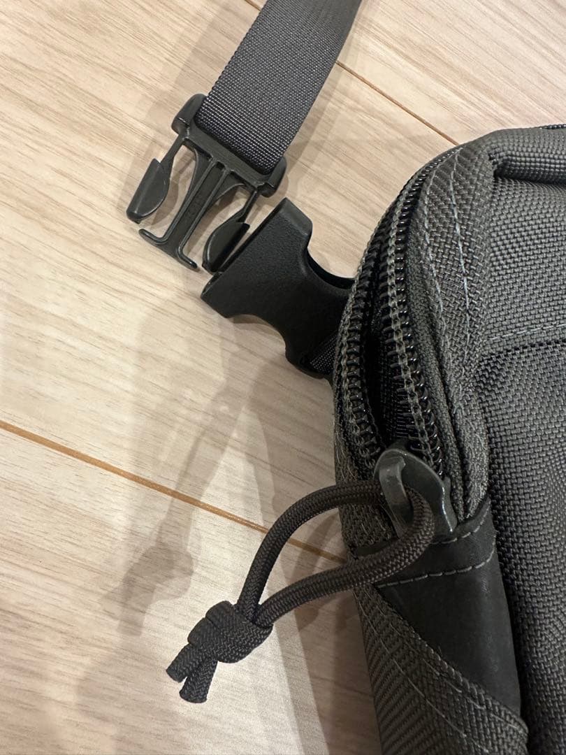 ⭐︎廃番⭐︎BRIEFING DELTA SLASHER S 【STEEL グレー】