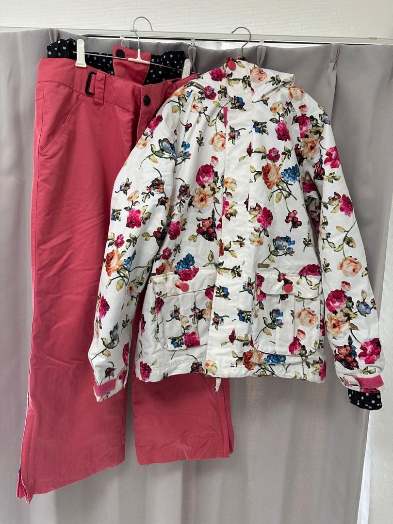 スノーボードウェア　レディース