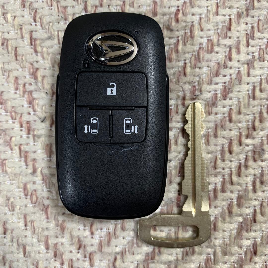 ダイハツ タントカスタム LA650S型 スマートキー 両側パワスラ 未使用