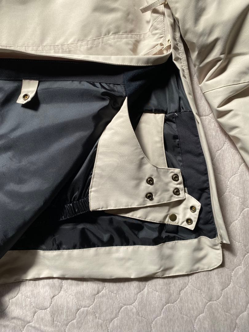 ROXY 新品 ベージュ アノラックジャケット　スノーボードウェア