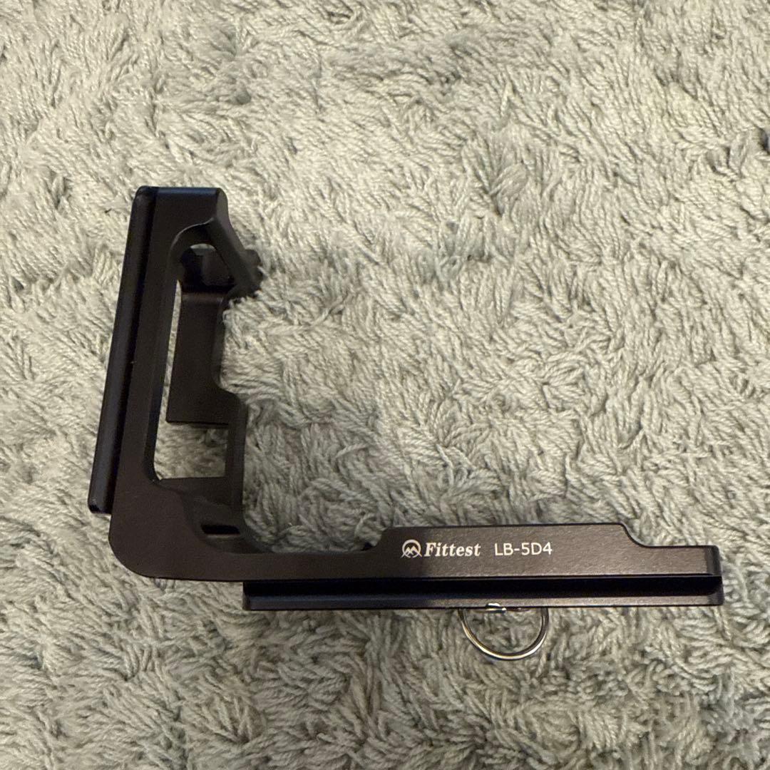 な*吉様 Canon EOS 5D Mark IV 中古品