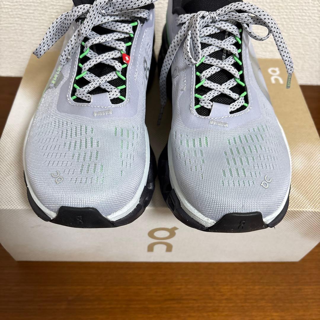 ON ランニングシューズ クラウドモンスター2