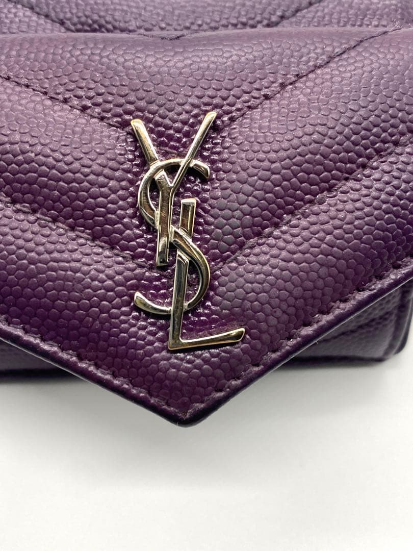 美品✨イヴサンローラン 三つ折財布 カサンドラ キャビアスキン V